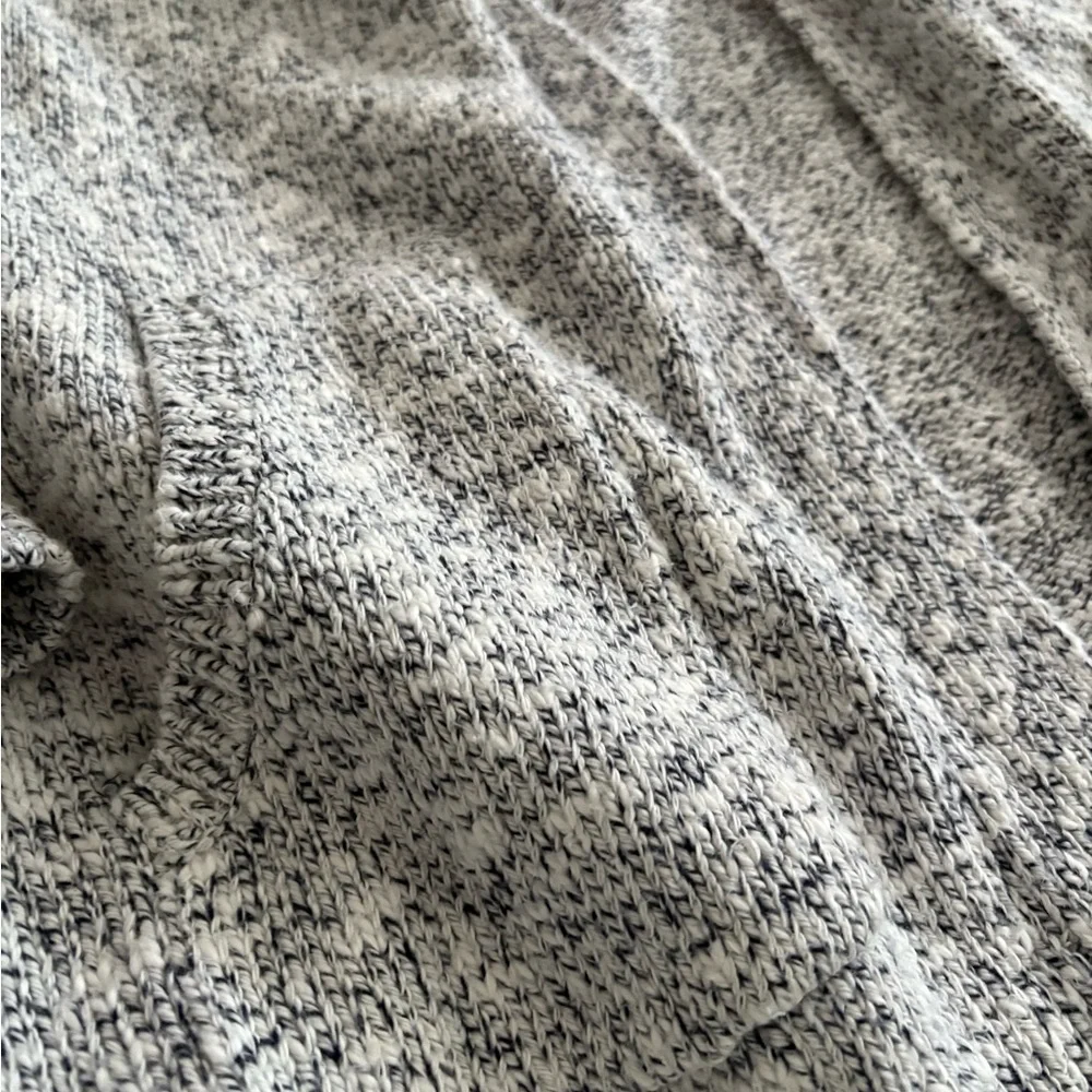 L.L. Bean Women's Marled Blue and White Cotton Cardigan - Picture 2 of 5